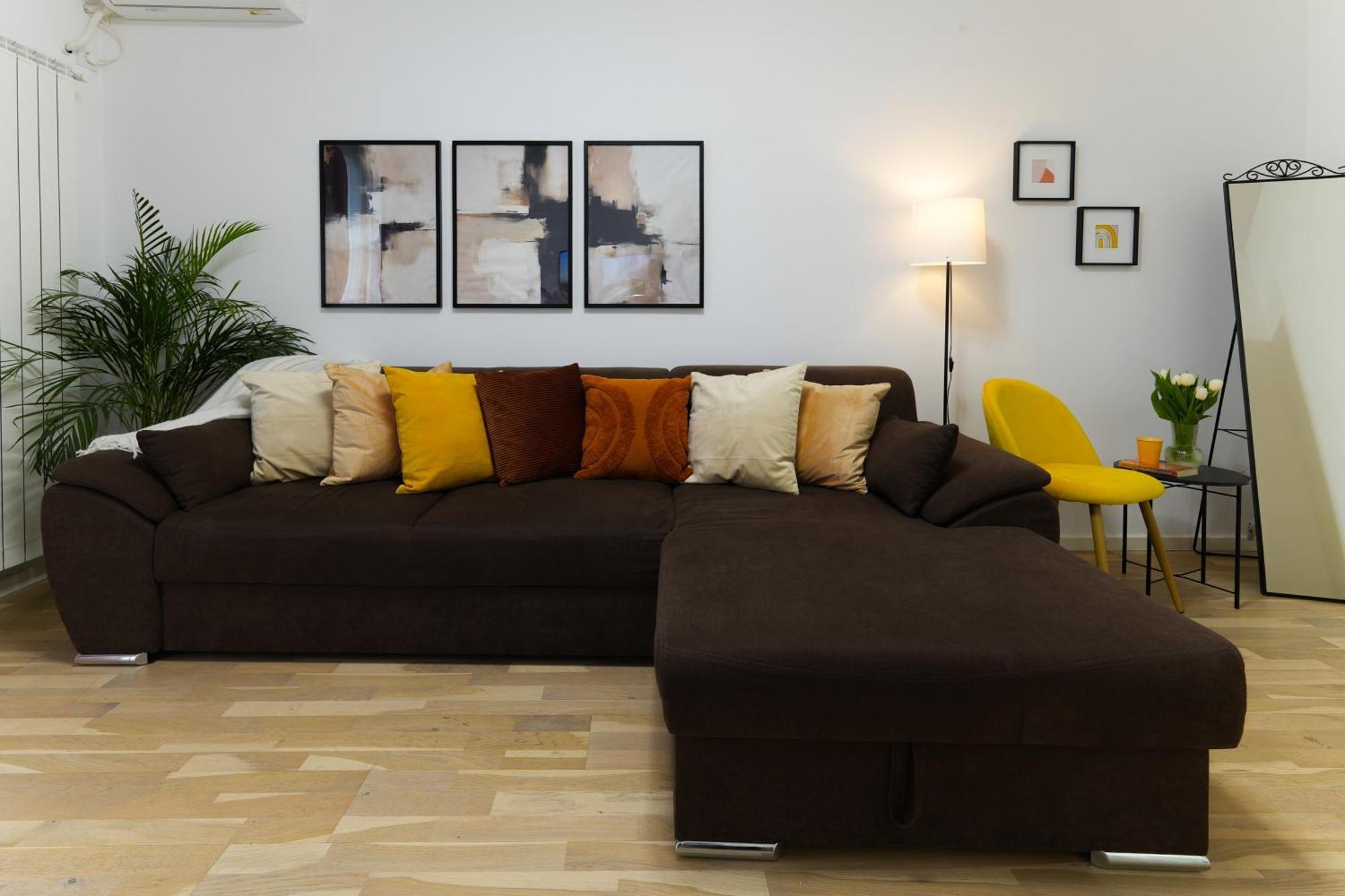Amalia - Quiet 1br With Parking & Wi-fi